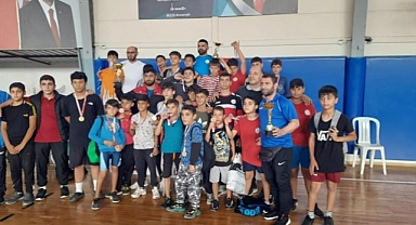 Bayraklı’nın sporcuları başarıya doymuyor