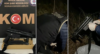 Bodrum'da mezarlığa gömülü uzun namlulu silah ele geçirildi