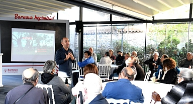 Bornovalı üreticilere zeytin budama eğitimi