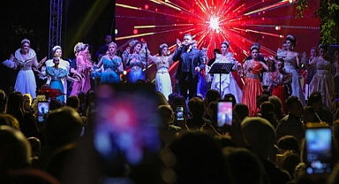 Buca’da coşkulu Balkan Festivali