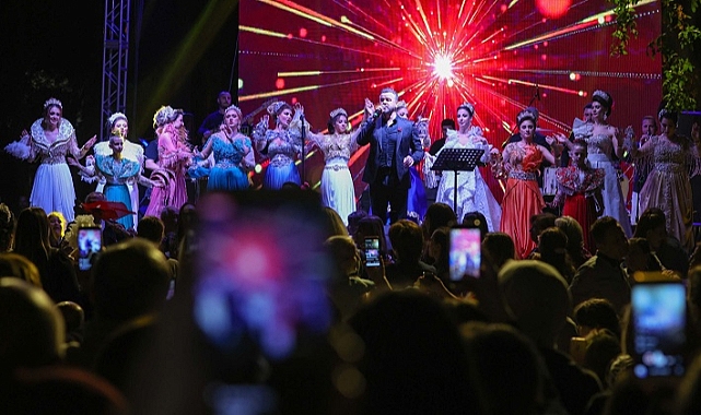 Buca’da coşkulu Balkan Festivali