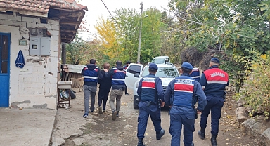 Döviz satma bahanesiyle dolandırıcılık yapan zanlı tutuklandı