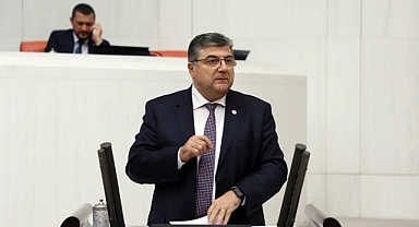 “Halkın gözünde fer kalmadı, sayın bakan!”