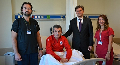 Hastanın göğsünden yaklaşık 6 kilogramlık tümör çıkarıldı