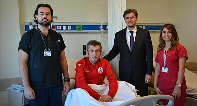 Hastanın göğsünden yaklaşık 6 kilogramlık tümör çıkarıldı
