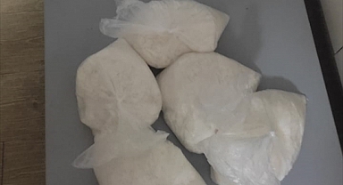 İzmir'de 5 kilogram sentetik uyuşturucu ele geçirildi