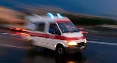 İzmir'de komşular arasında çıkan bıçaklı kavgada 2 kişi yaralandı