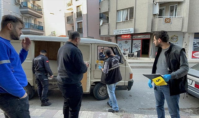 İzmir'de silahlı saldırıya uğrayan kişi hastanede yaşamını yitirdi