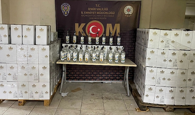 İzmir'deki sahte içki operasyonunda 11 kişi yakalandı