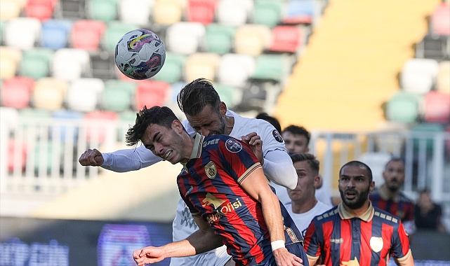 İzmir derbisinde gülen  Altay oldu