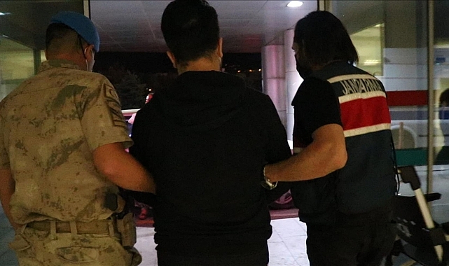 İzmir merkezli 12 ilde 28 zanlıya yönelik FETÖ operasyonu