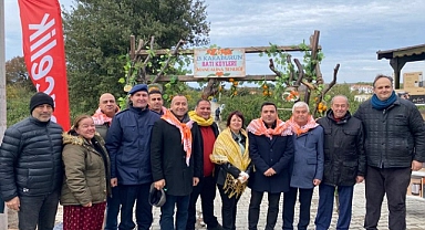 Karaburun’da “turuncu aşk” ile 13’üncü buluşma