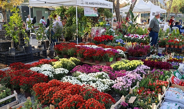 Karşıyaka’yı Çiçek Kokusu Sardı