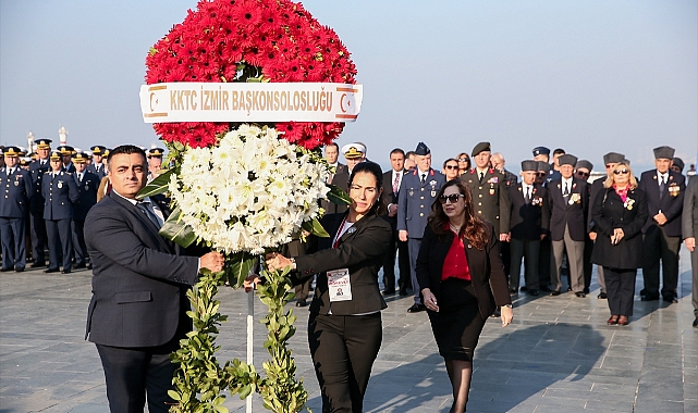 KKTC'nin 39. kuruluş yıl dönümü İzmir'de kutlandı