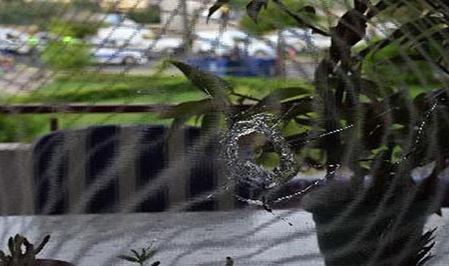 Kuşadası'nda bir otele pompalı tüfekle ateş açıldı
