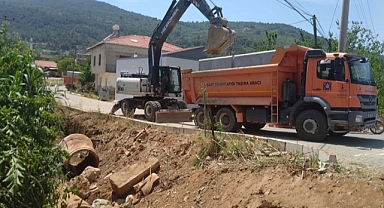 Menderes Belediyesi sel ve taşkınlara karşı çalışmalarını hızlandırdı