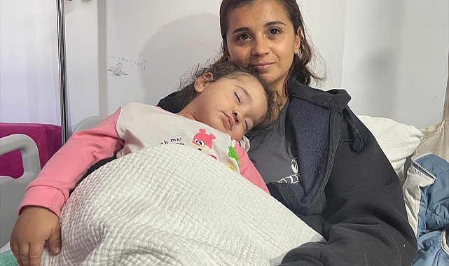 Yediği fındık parçası soluk borusunu tıkadı