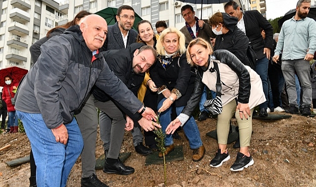 Zeytin Fidanları Çiğlili Kadınların Elinde Hayat Buldu