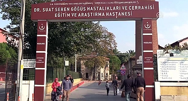 56 yaşındaki kadının göğüs boşluğundan 3 kilo tümör çıktı