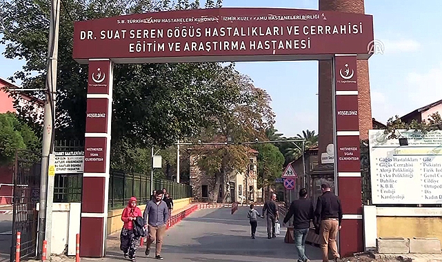 56 yaşındaki kadının göğüs boşluğundan 3 kilo tümör çıktı