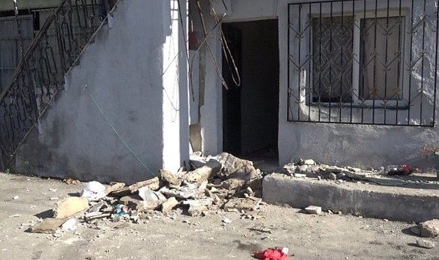Balkonun çökmesi sonucu 1 kişi yaralandı