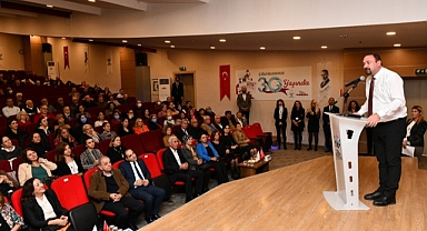 Çiğli'de “Kadının Siyasetteki Yeri” Konuşuldu