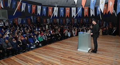 Dağ, partisinin İzmir'deki üye katılım töreninde konuştu