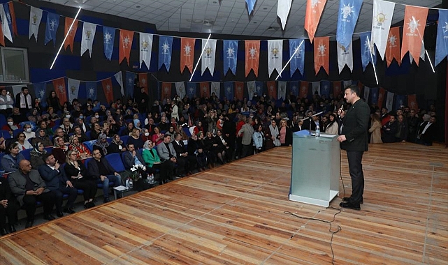 Dağ, partisinin İzmir&#039;deki üye katılım töreninde konuştu