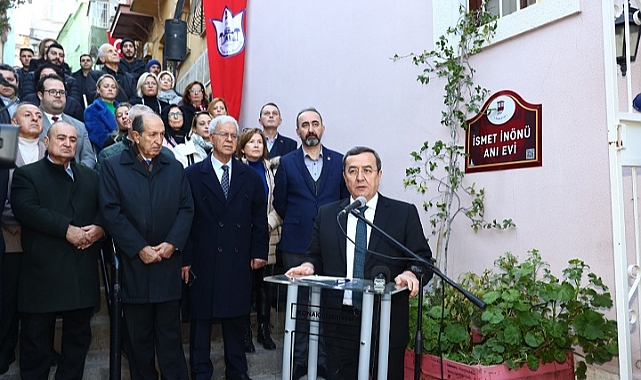 İsmet İnönü Konak’ta anıldı