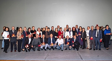 İzdo’dan 150 Diş Hekimine Plaket