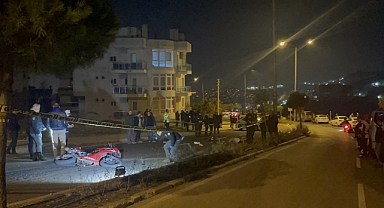 İzmir'de devrilen motosikletin sürücüsü hayatını kaybetti