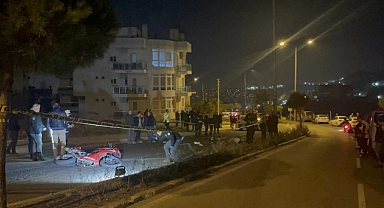İzmir'de devrilen motosikletin sürücüsü hayatını kaybetti