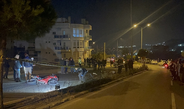 İzmir'de devrilen motosikletin sürücüsü hayatını kaybetti