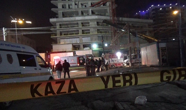 İzmir'de vinç kazasındaki ölü sayısı artıyor