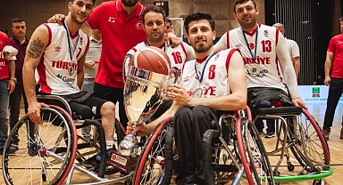 İzmir’in yıldızlarına 2022’de madalya yağmuru