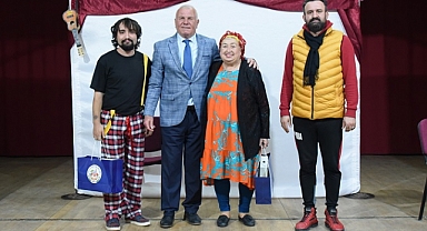Karakayalı’dan Çocuklara Tiyatro Sürprizi