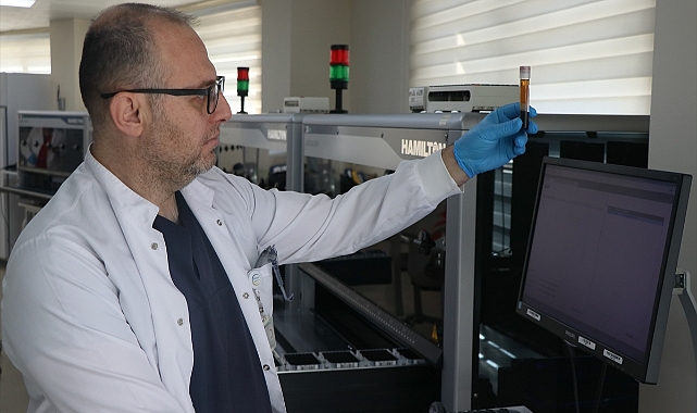 Kök hücre bağışçısı 940 bin kişi genetik ikizini arıyor