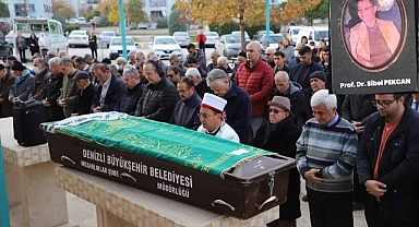Kovid-19 tedavisi gören doktor yaşam mücadelesini kaybetti