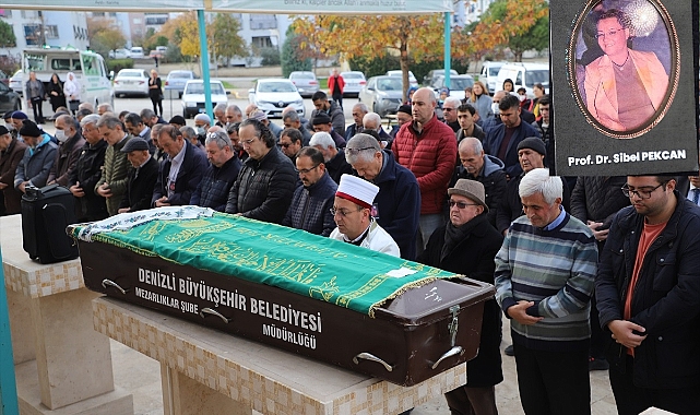 Kovid-19 tedavisi gören doktor yaşam mücadelesini kaybetti