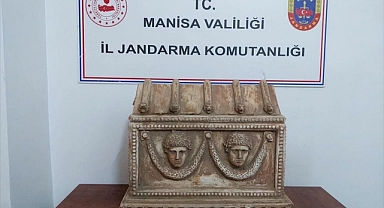 Manisa'da tarihi eser kaçakçılığı operasyonunda lahit ele geçirildi