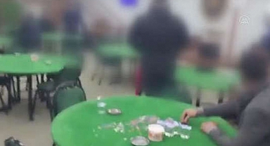 Mühürlü işletmelerde kumar oynayan 130 kişiye para cezası