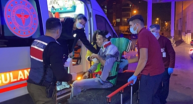 Otomobilin panelvanla çarpışması sonucu 9 kişi yaralandı