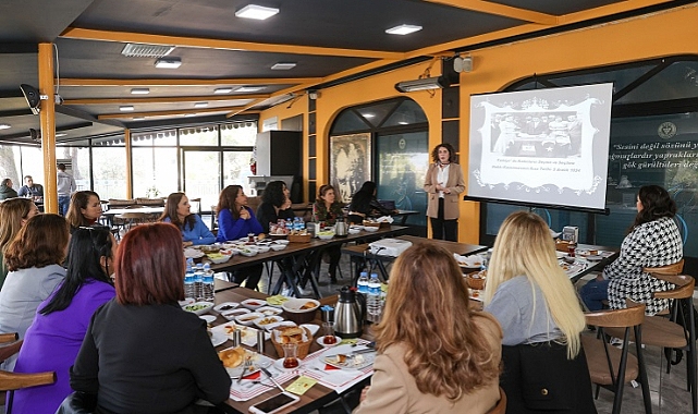 Türk kadınının onur gününe özel kutlama