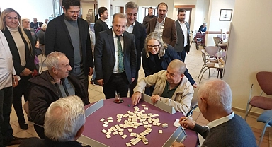 AK Parti İzmir Milletvekilli Çankırı'dan huzurevi ziyareti