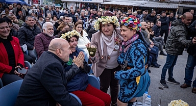 Başkan Soyer 5. Karaburun Nergis Festivali’nde konuştu