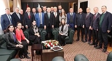 CHP İzmir Balkan Masası'ndan Genel Merkeze Ziyaret