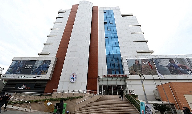 Çiğli'de Vatandaşın Talebi Çözümsüz Kalmıyor