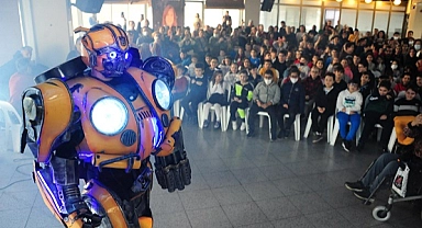 Geleceğin Mucitlerine Robot Show