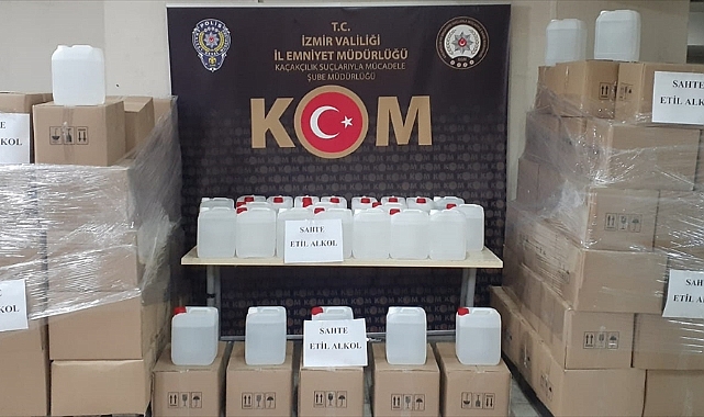 İzmir'de 1100 litre etil alkol ele geçirildi