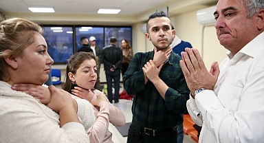 İzmir'de görme engellilere ilk yardım eğitimi